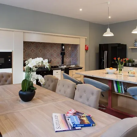 Gorgeous Central Edinburgh 3-Bedroom Apartment Exterior photo
