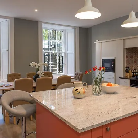 Gorgeous Central Edinburgh 3-Bedroom Apartment Exterior photo